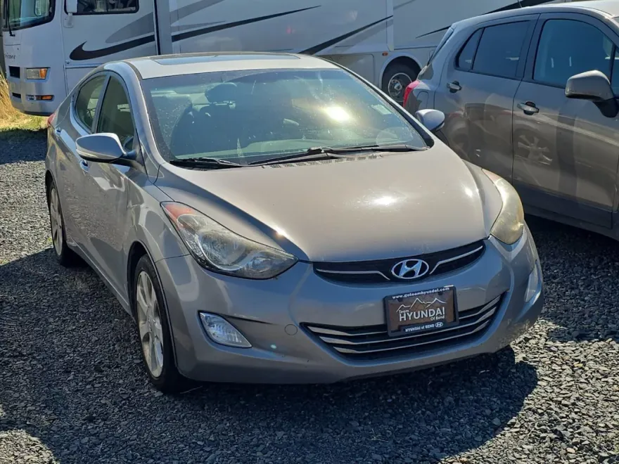 2012 Hyundai Elantra Limited photo 1