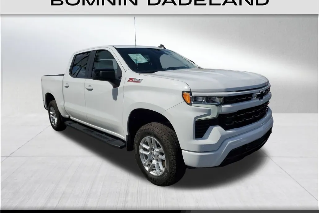 2023 Chevrolet Silverado 1500 RST photo 1