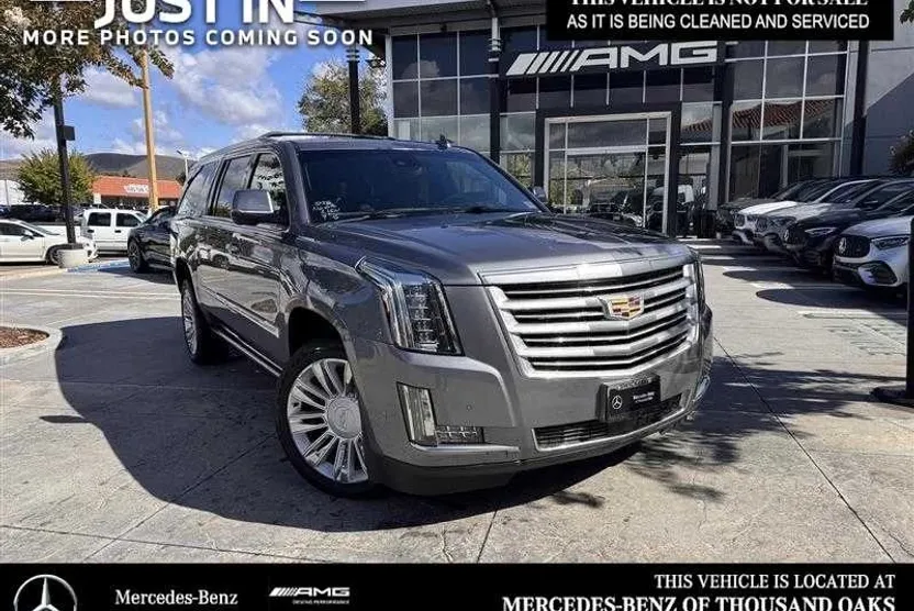 2019 Cadillac Escalade ESV Platinum photo 1