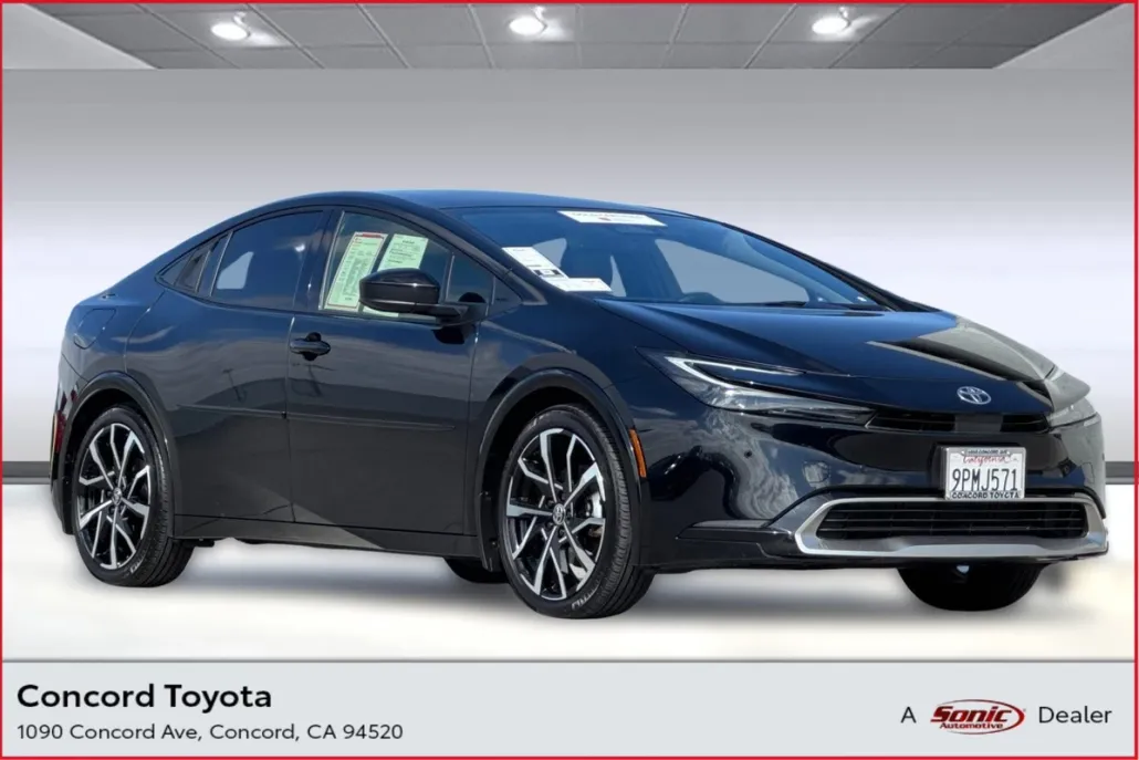 2024 Toyota Prius Prime XSE photo 1