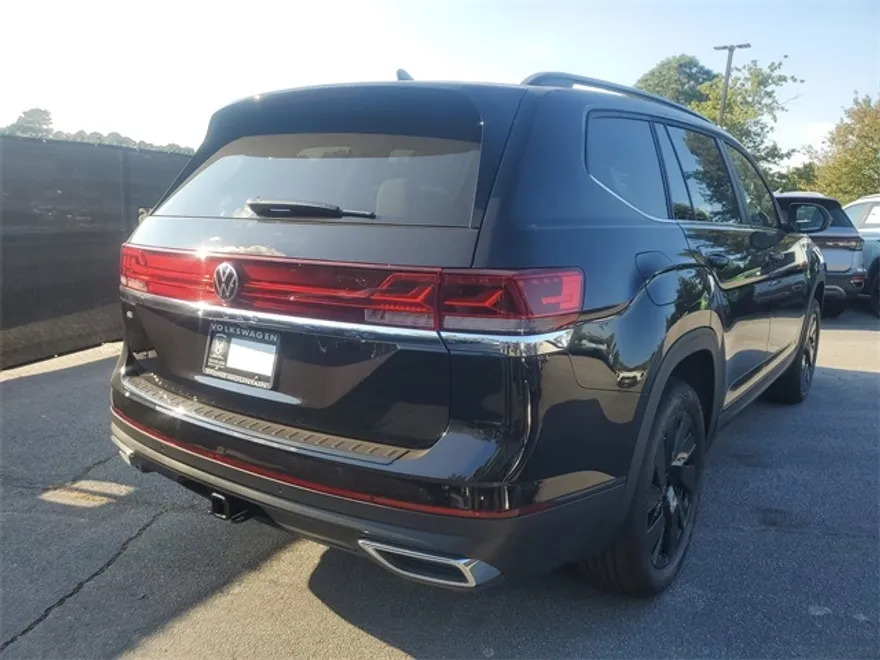 2026 Volkswagen Atlas SE Technology photo 1