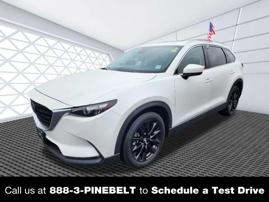 2022 Mazda CX-9 Touring photo 1