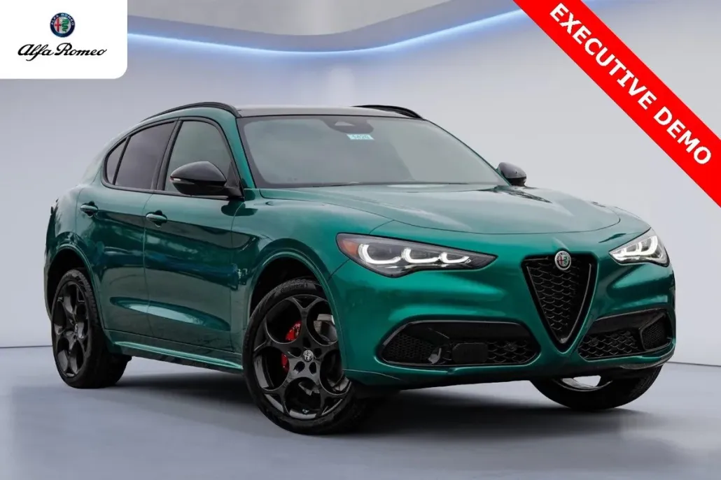 2025 Alfa Romeo Stelvio Tributo Italiano photo 1