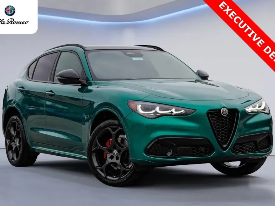 2025 Alfa Romeo Stelvio Tributo Italiano photo 1