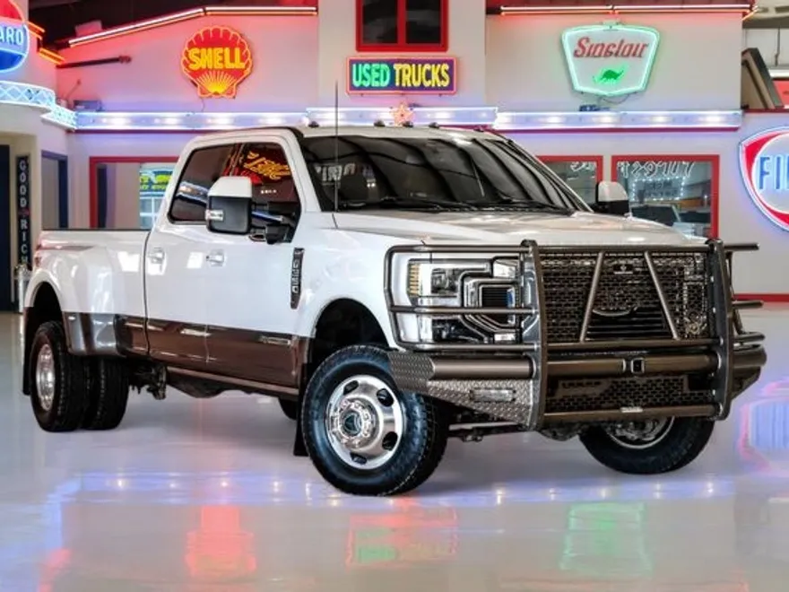 2022 Ford F-350 King Ranch photo 1