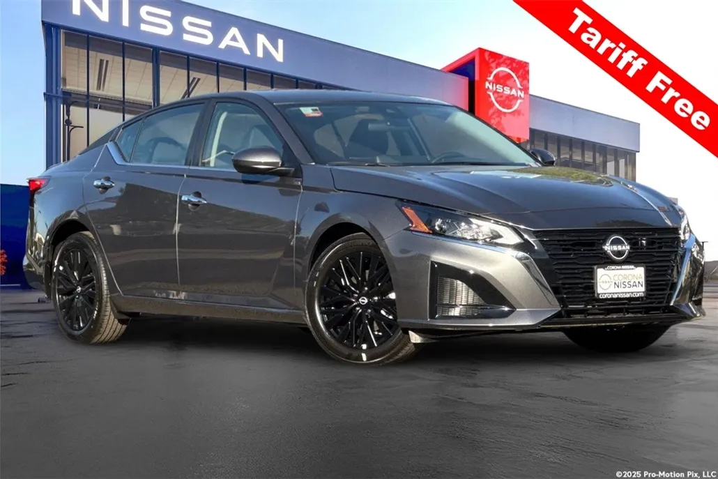 2025 Nissan Altima 2.5 SV photo 1