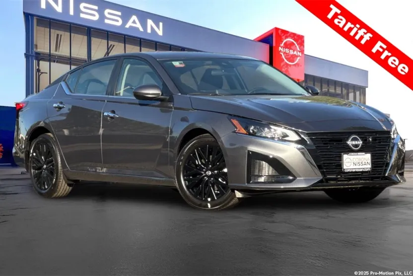 2025 Nissan Altima 2.5 SV photo 1
