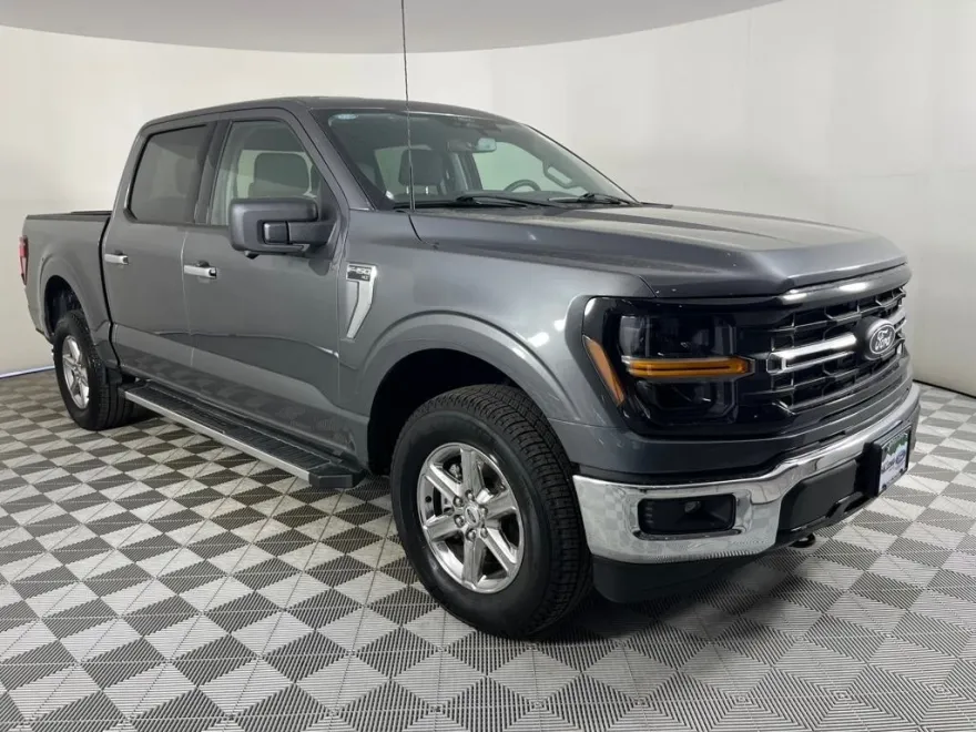 2024 Ford F-150 XLT photo 1