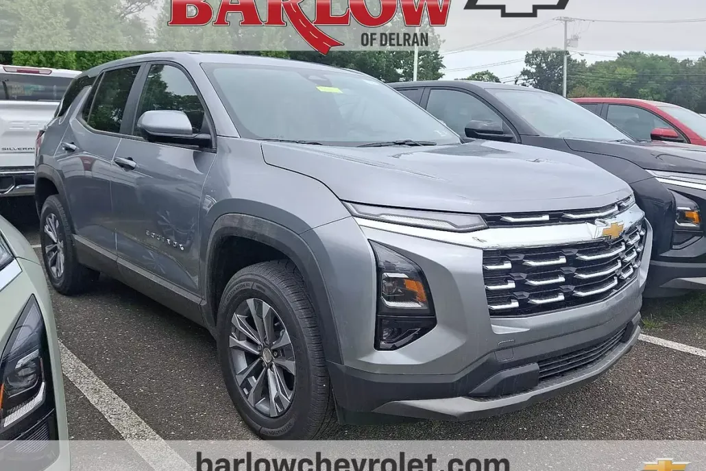 2026 Chevrolet Equinox LT photo 1