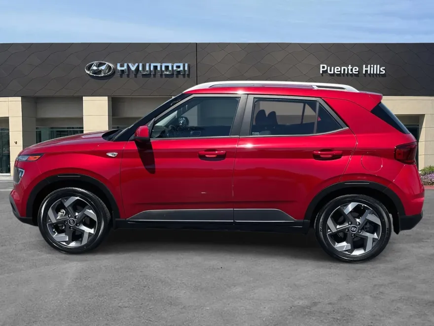 2022 Hyundai Venue SEL Limited photo 1