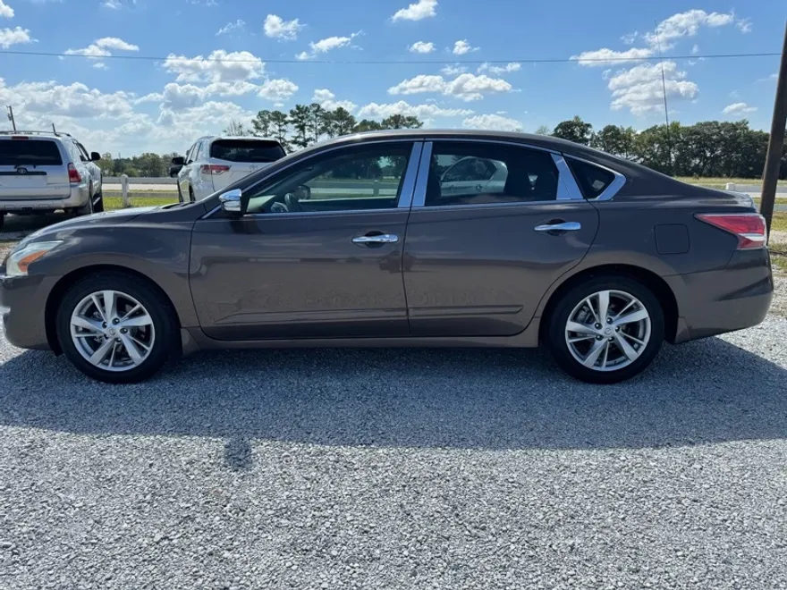 2015 Nissan Altima 2.5 photo 1