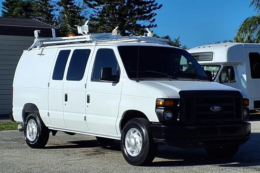 2014 Ford E-250 photo 1