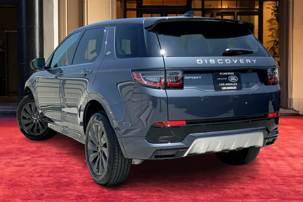 2025 Land Rover Discovery Sport S photo 1