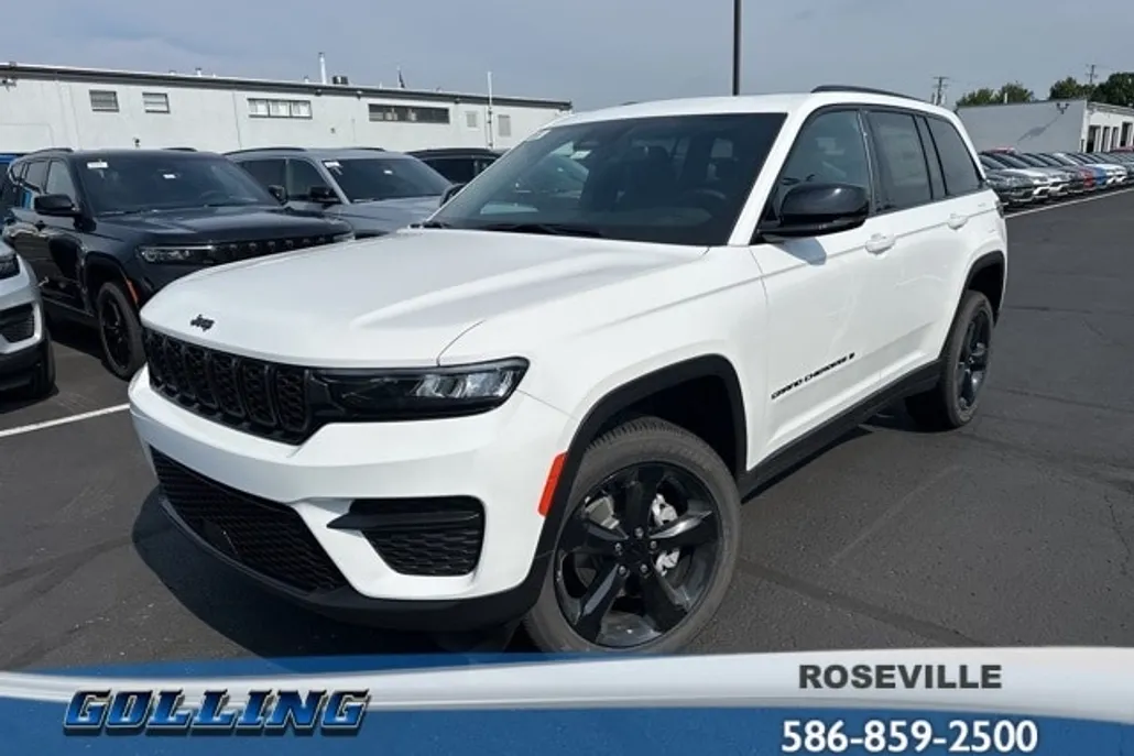 2024 Jeep Grand Cherokee Laredo photo 1