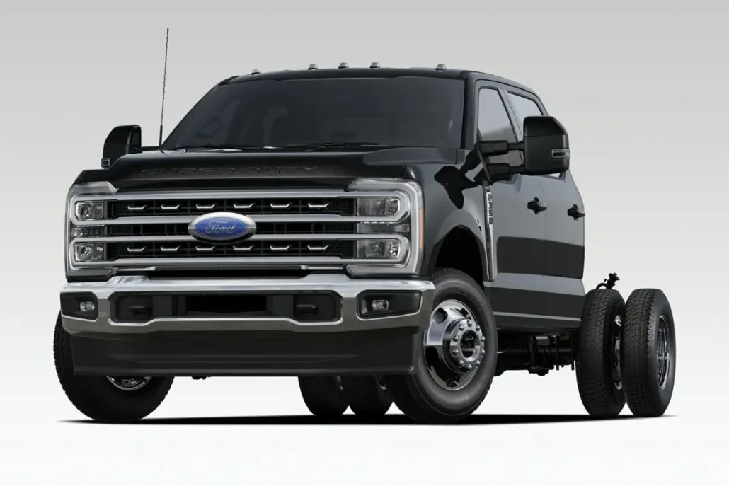 2025 Ford F-350 Lariat photo 1