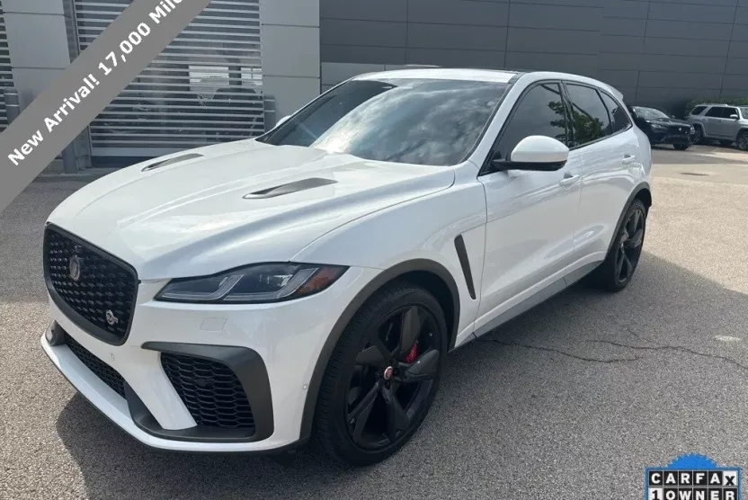 2023 Jaguar F-PACE SVR photo 1