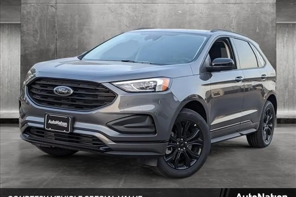 2024 Ford Edge SE photo 1