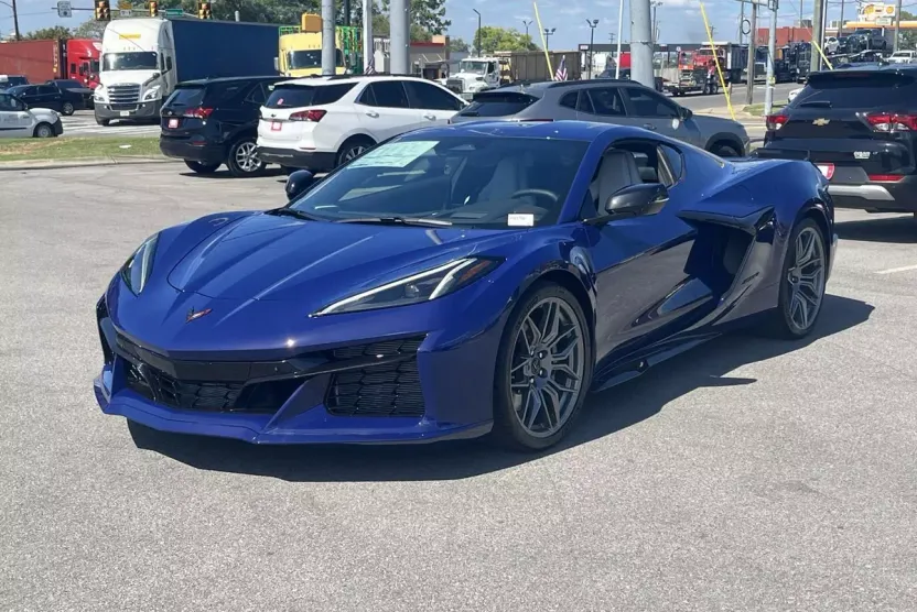 2025 Chevrolet Corvette Z06 2LZ photo 1