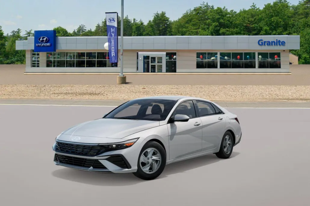 2025 Hyundai Elantra SE photo 1