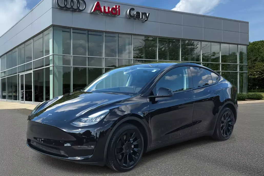 2022 Tesla Model Y Long Range photo 1