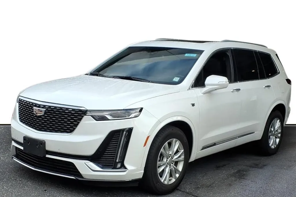 2023 Cadillac XT6 Luxury photo 1