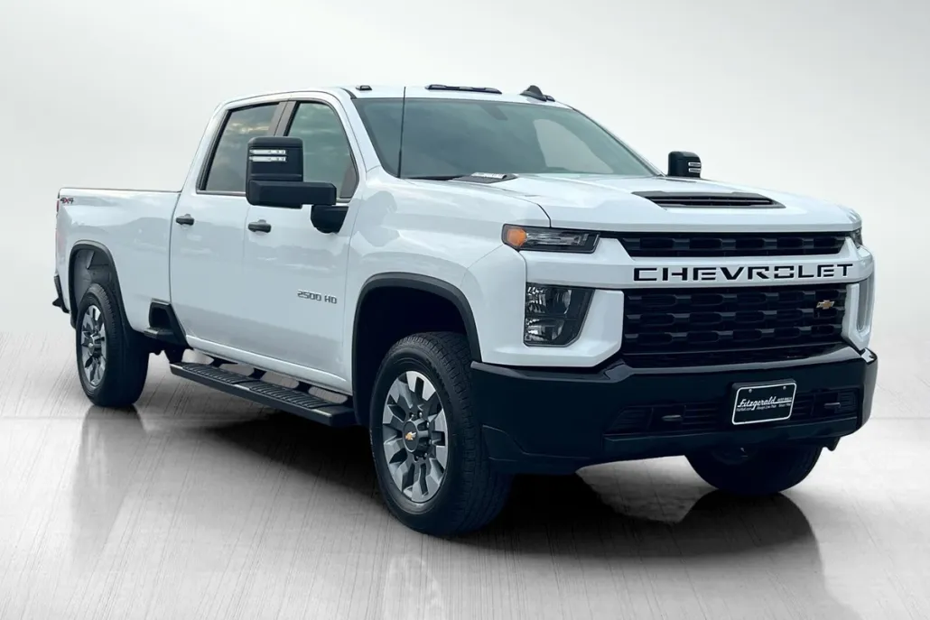 2023 Chevrolet Silverado 2500HD Custom photo 1