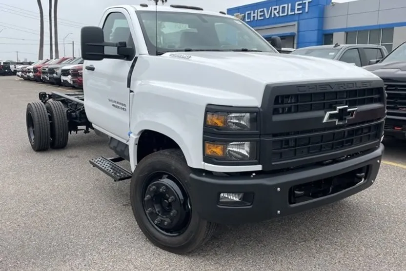 2024 Chevrolet Silverado 4500HD Work Truck photo 1
