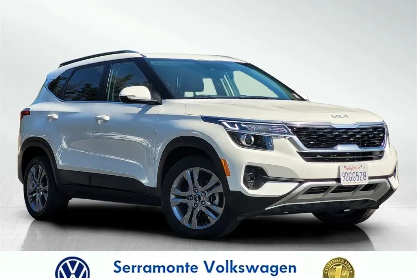 2023 Kia Seltos S photo 1
