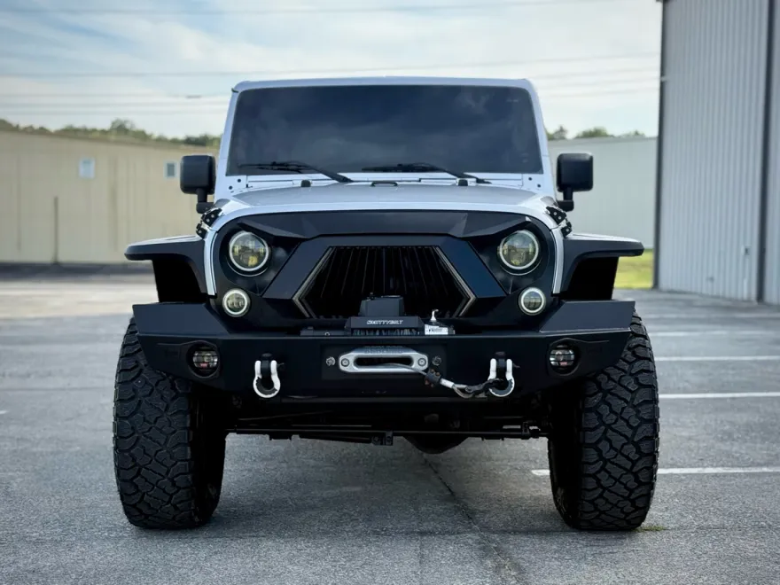 2012 Jeep Wrangler Unlimited Rubicon photo 1