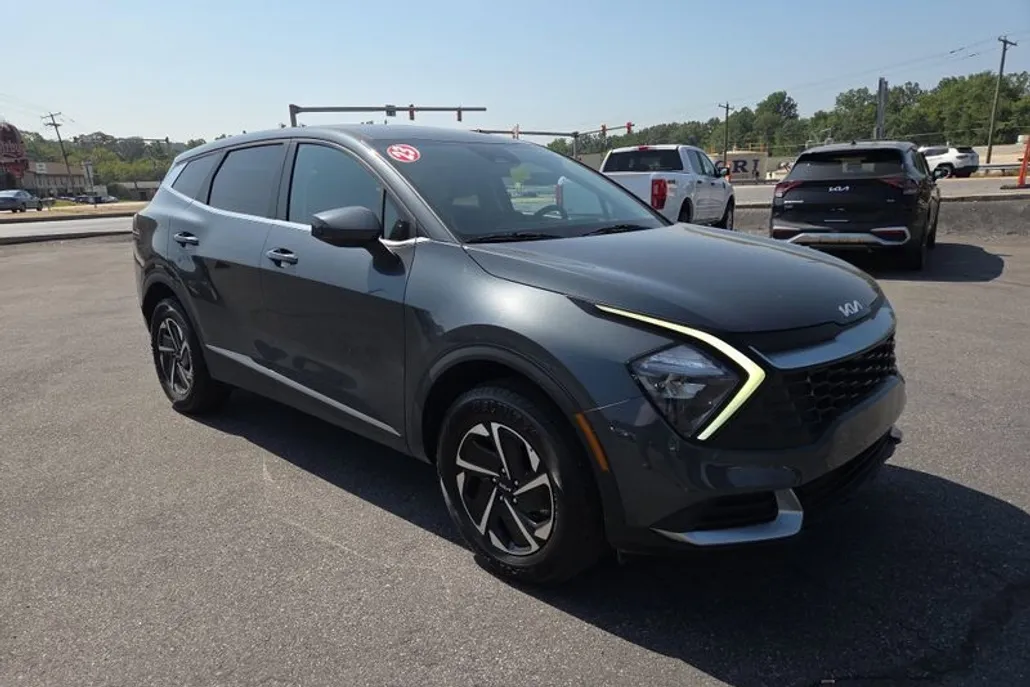 2023 Kia Sportage Hybrid LX photo 1