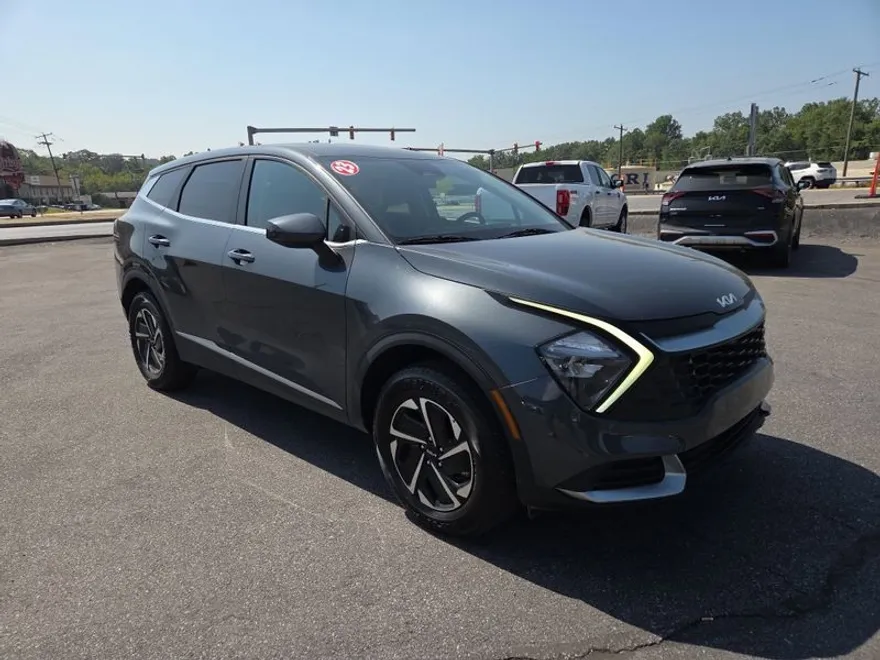 2023 Kia Sportage Hybrid LX photo 1