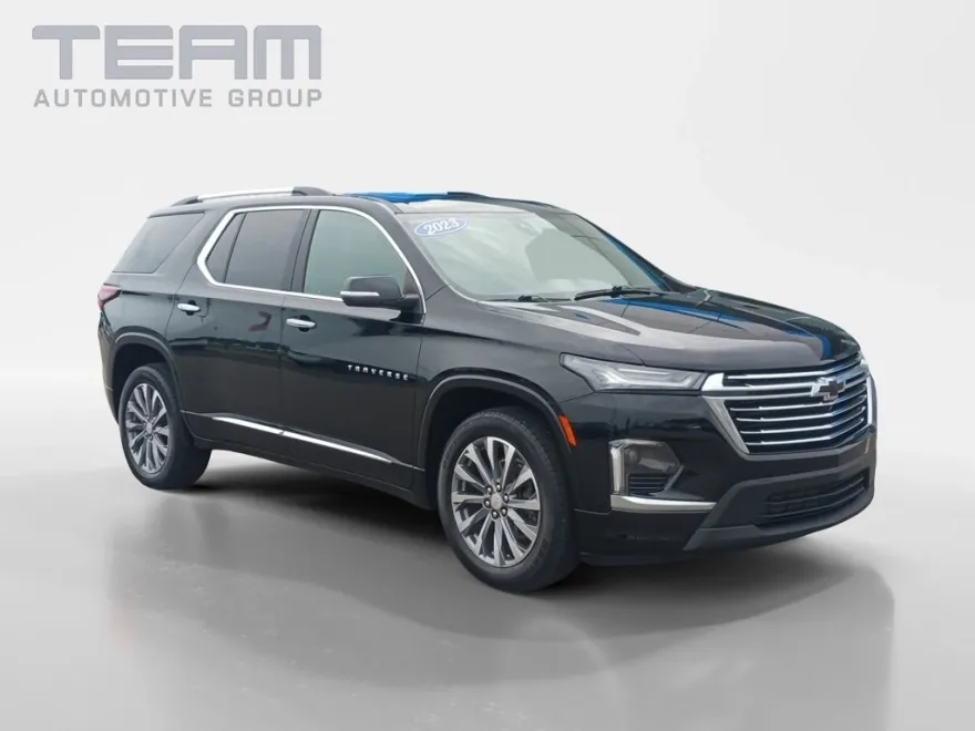 2023 Chevrolet Traverse Premier photo 1