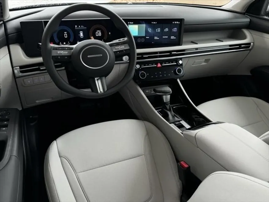 2025 Hyundai Tucson SEL photo 1