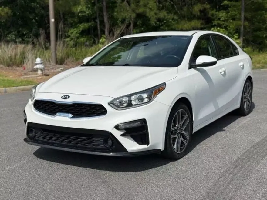 2021 Kia Forte FE LXS photo 1