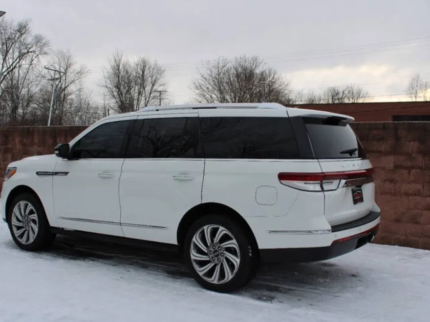 2022 Lincoln Navigator Reserve photo 1
