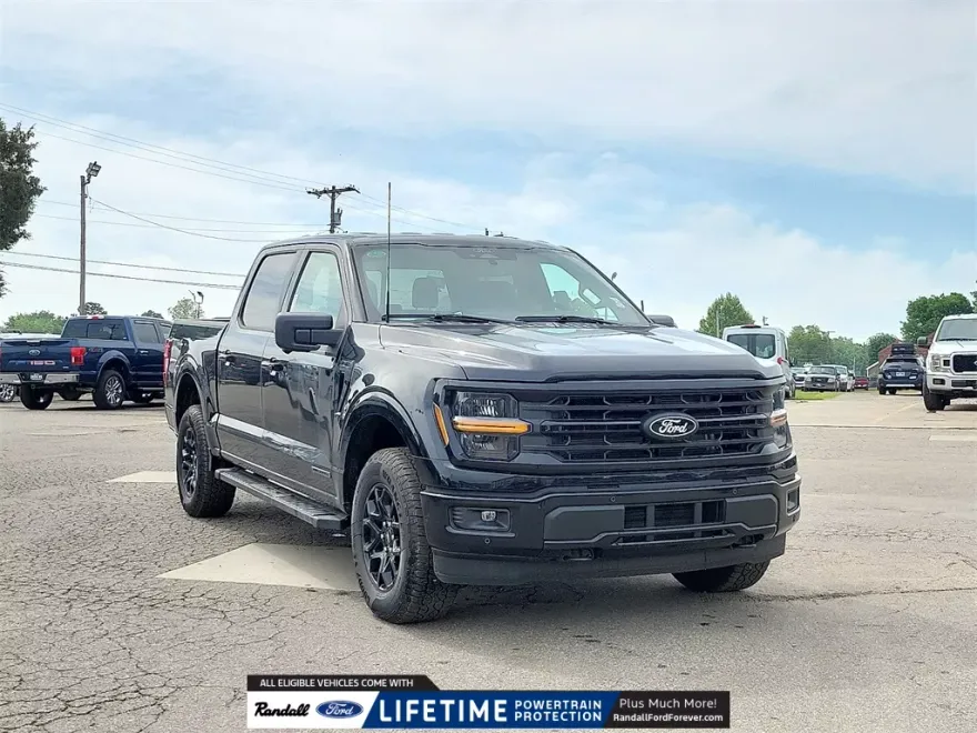 2025 Ford F-150 XLT photo 1