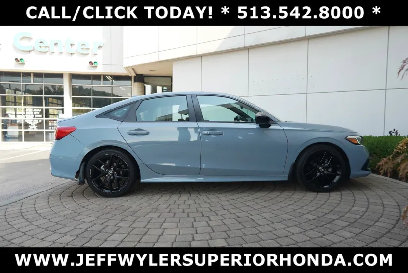 2024 Honda Civic Sport photo 1