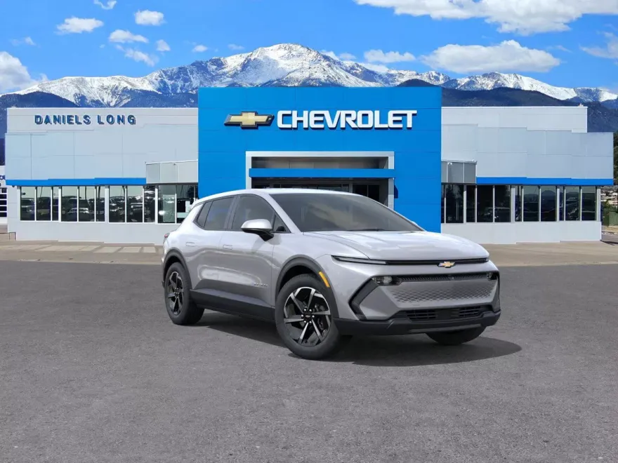 2026 Chevrolet Equinox EV 1LT photo 1