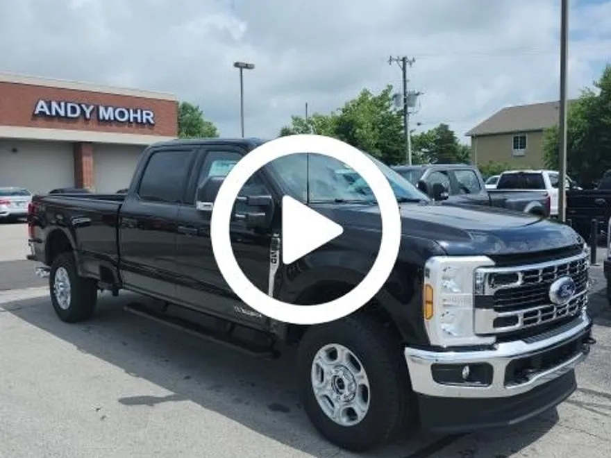 2025 Ford F-350 XLT photo 1