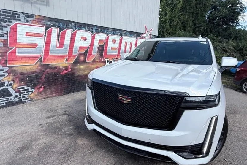 2022 Cadillac Escalade Platinum Sport photo 1