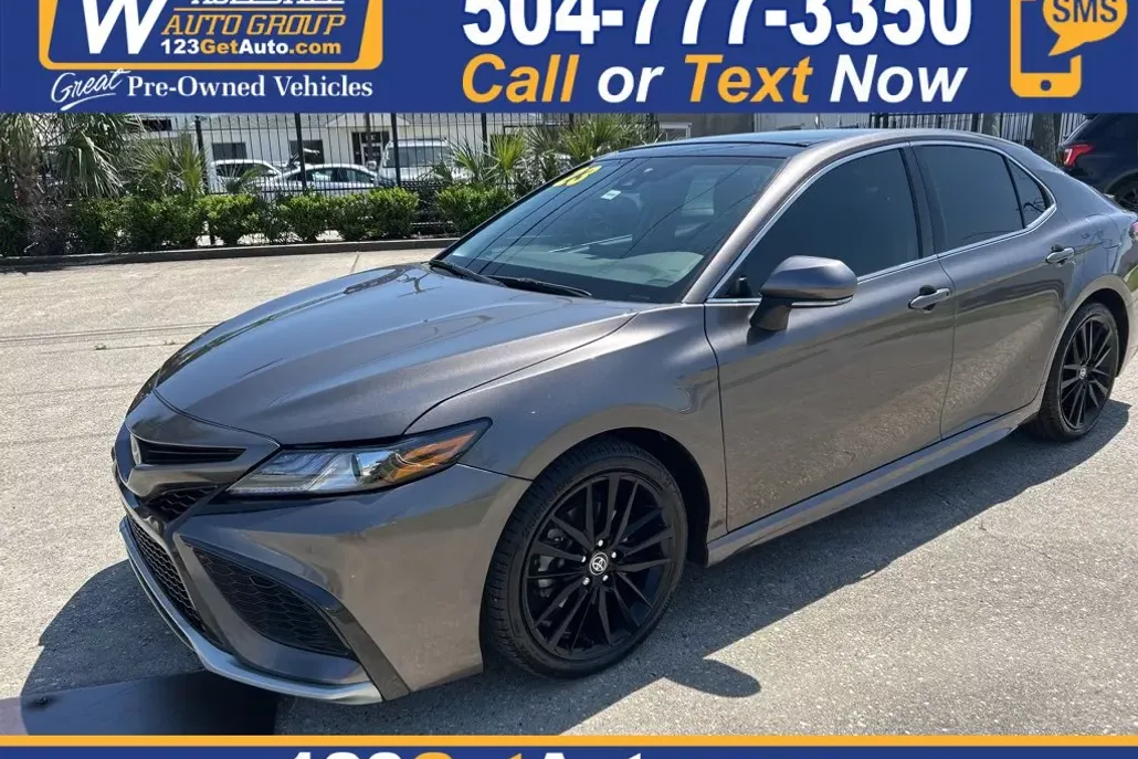 2023 Toyota Camry XSE photo 1