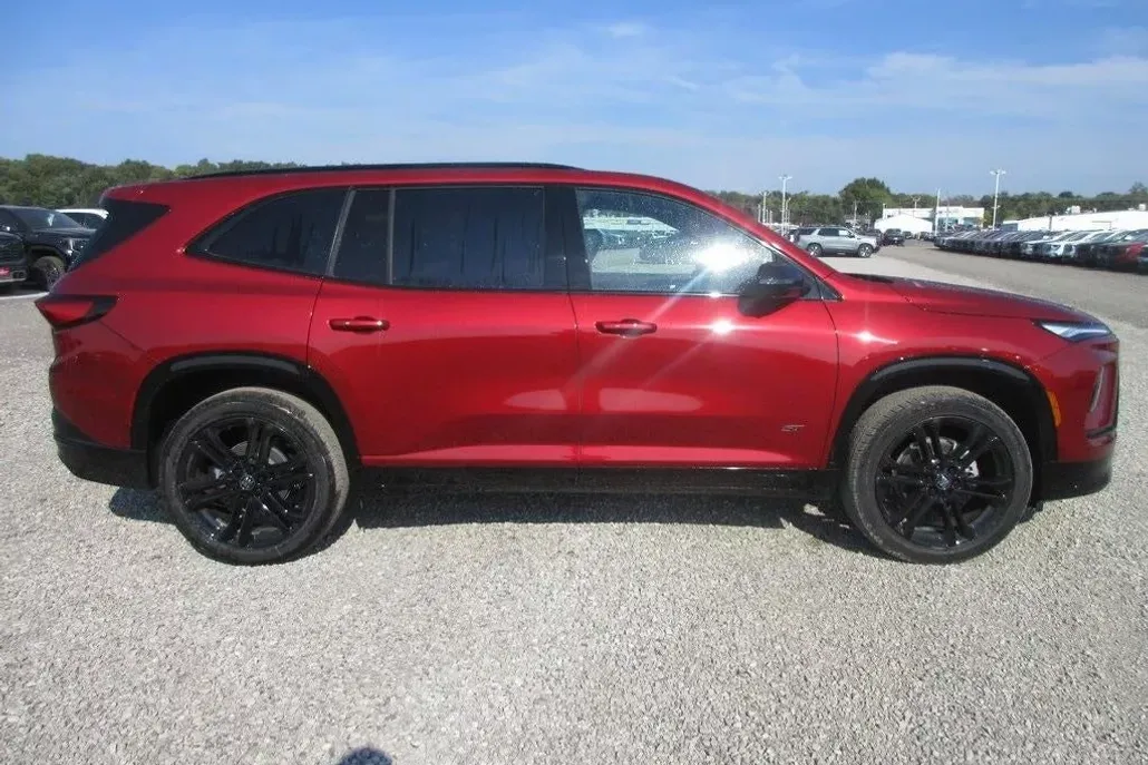 2026 Buick Enclave Sport Touring photo 1