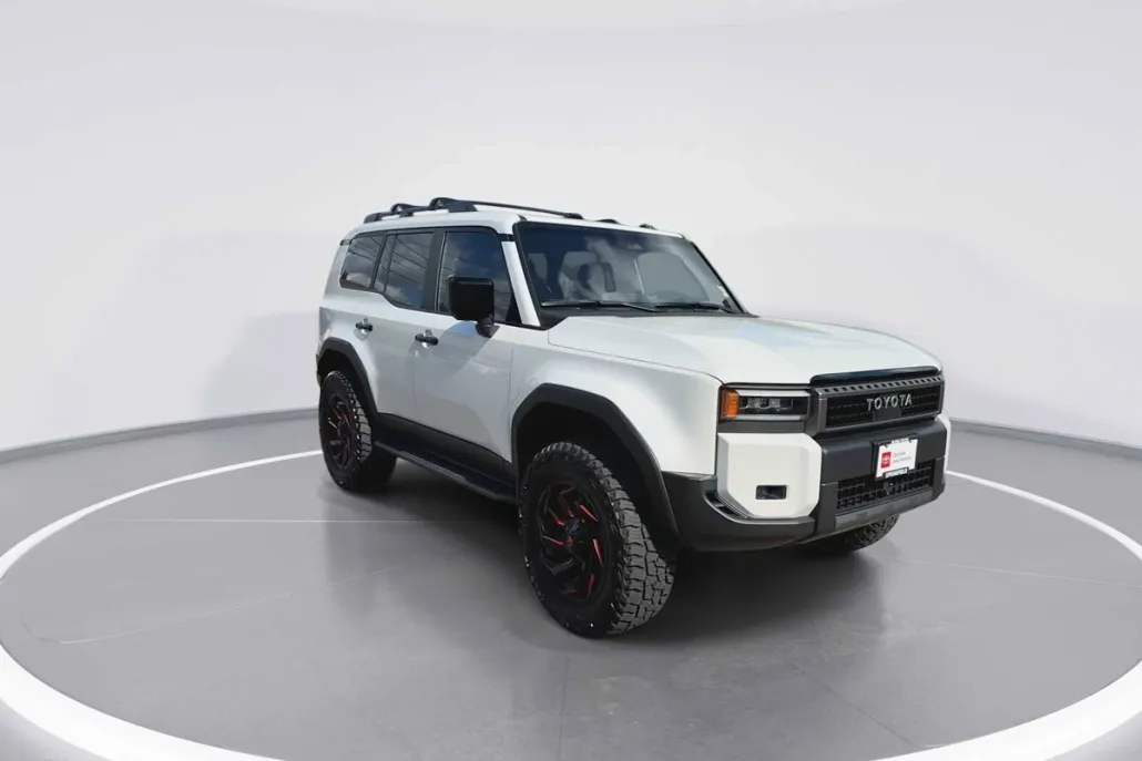 2025 Toyota Land Cruiser Base photo 1