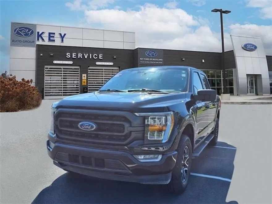 2023 Ford F-150 XLT photo 1