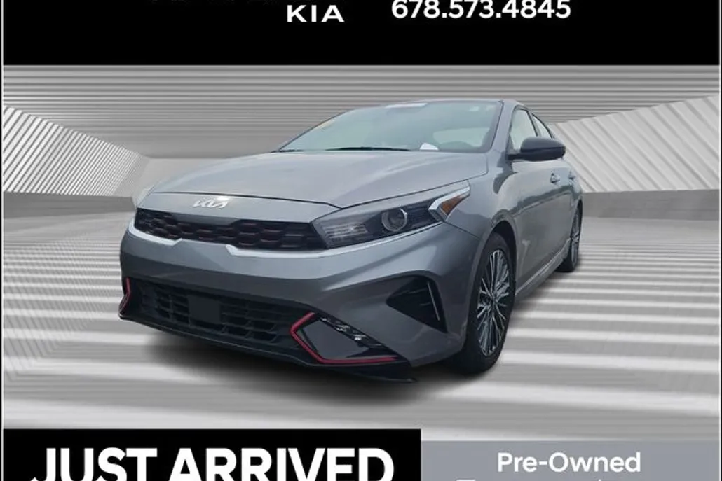 2022 Kia Forte GT-Line photo 1