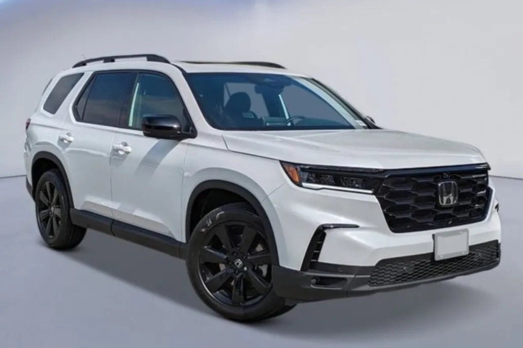 2025 Honda Pilot Black Edition photo 1