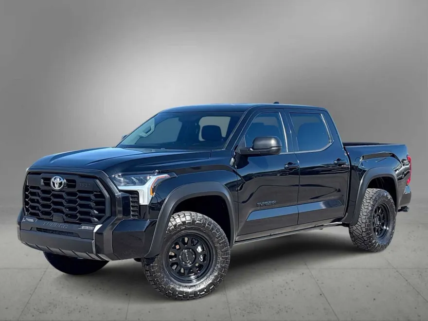 2023 Toyota Tundra SR5 photo 1