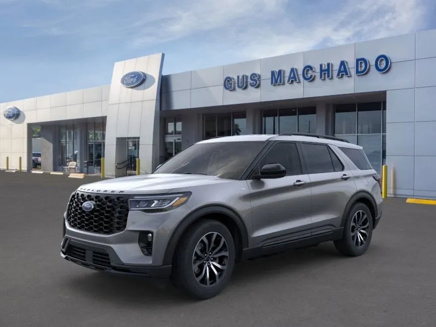2025 Ford Explorer ST-Line photo 1