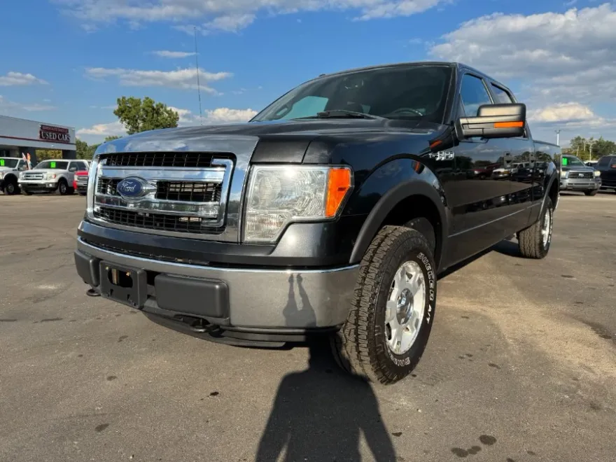 2013 Ford F-150 XLT photo 1