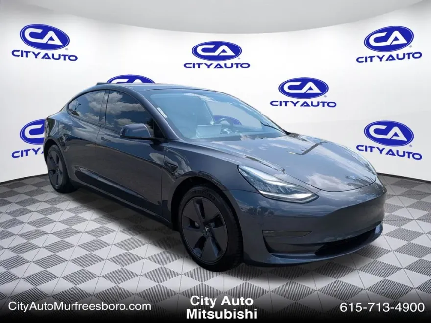 2019 Tesla Model 3 Standard Range Plus photo 1